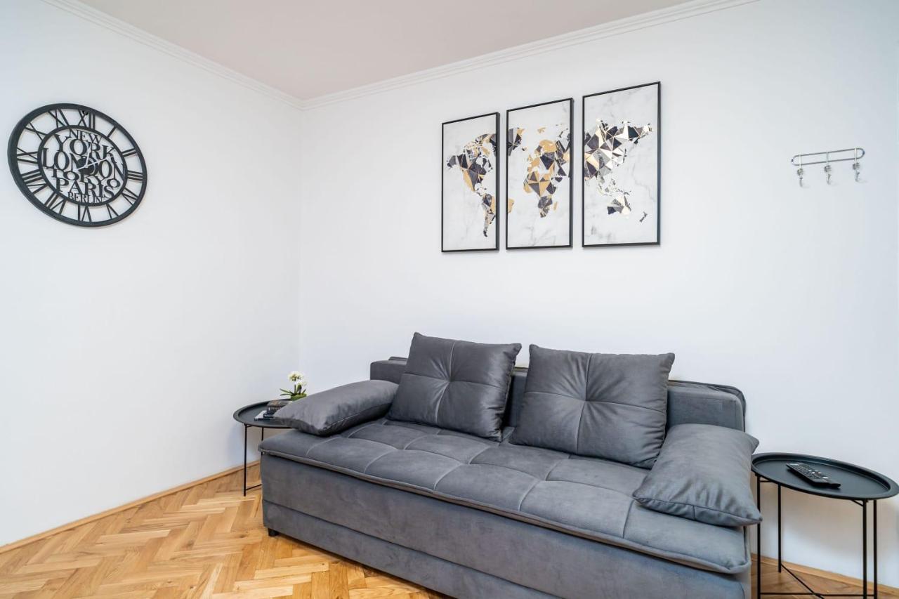 Apartman Knego With Parking Дубровник Екстериор снимка